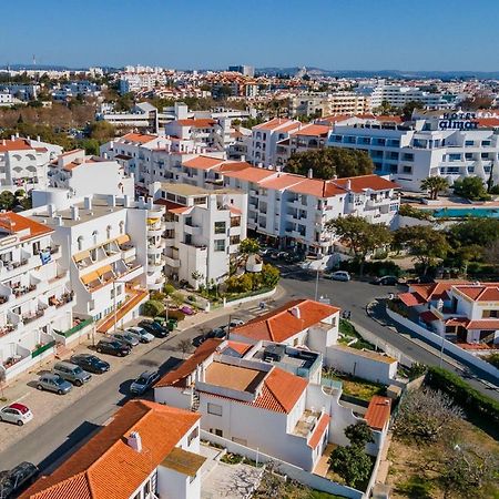 Typical T2 In Albufeira W/ Balcony By Lovelystay Экстерьер фото